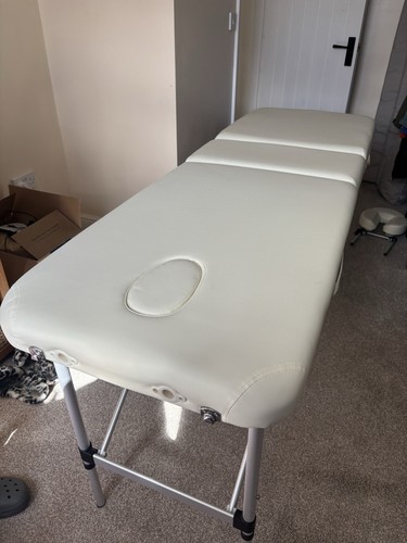 Portable folding massage table - folding,