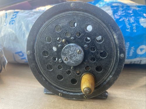 Pflueger medalist 1394 - “pflueger,