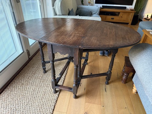 Traditional vintage oval - traditional,