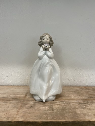 Nao lladro the - lladro, flower