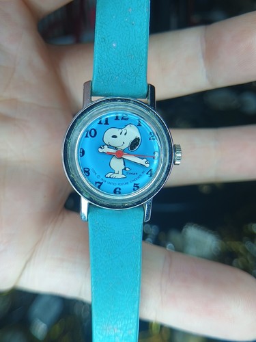 Vintage 1958 timex - timex, snoopy