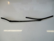 BMW F01 DRIVERS SIDE WIPER ARM COMPLETE . 2012 BREAKING.