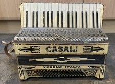 Casali Verona Accordion with