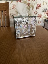 LAURA ASHLEY MEADOW FLOWER