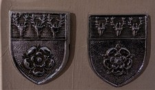 Obsolete police collar badge x