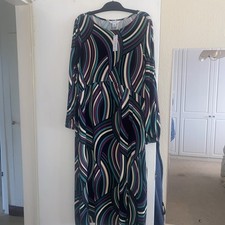 NWT Wallis Black Swirl Split Hem MIDI Dress Size 16 Long Sleeves