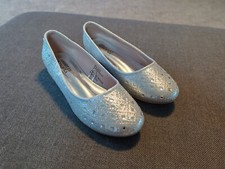 Badgley Mischka Girls Flats