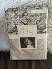 BRAND NEW FABULOUS KYLIE