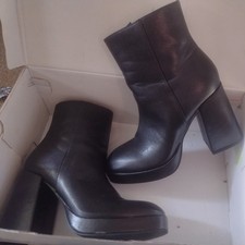 SCHUH Size 3 Black Ankle Boots platform Heel   Casual /Party Winter 