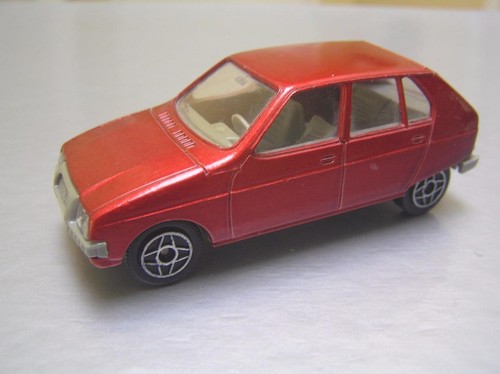 Dinky toys 1402 citroen visa - toys,