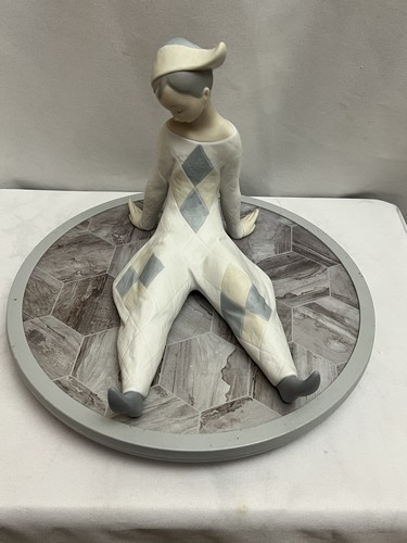 Lladro harlequin clown - lladro, seated