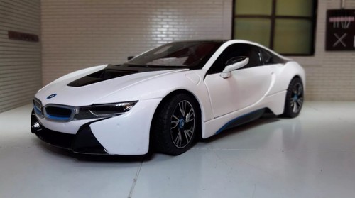 Bmw hybrid white electric - white,