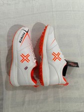 Payntr V Spike Adult  Cricket