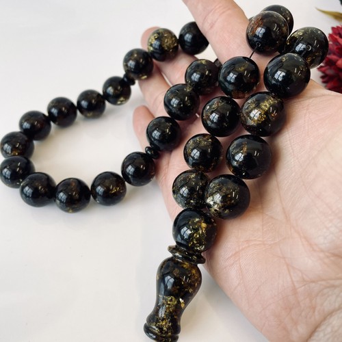 Green black amber prayer - green,