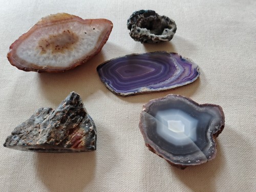 Agate crystal lot - agate,