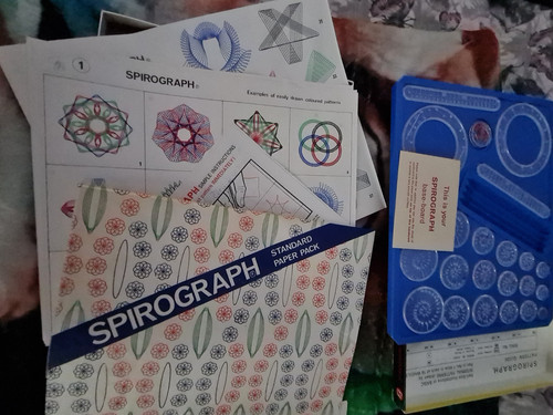 Vintage spirograph drawing set - drawing,