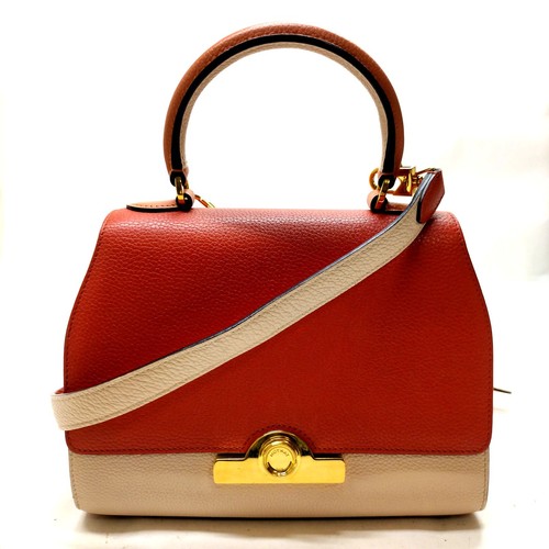 Moynat hand bag pink - hand,