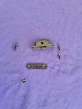 Singer Lock, Screws and