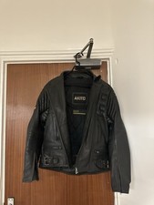 1990s Akito Motorcycle Leather Jacket made with Kevlar Body protectors-removable