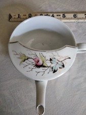 VINTAGE INVALID FEEDING CUP