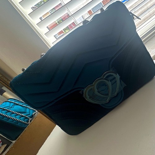 Blue quilted velvet - blue,
