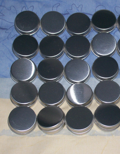 Empty cosmetics container - 20,