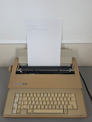 Silver reed typewriter - silver, ez