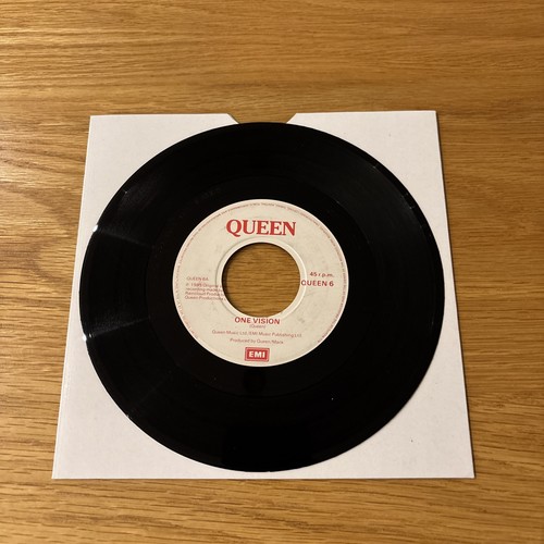 Queen one vision vinyl - one, 7”