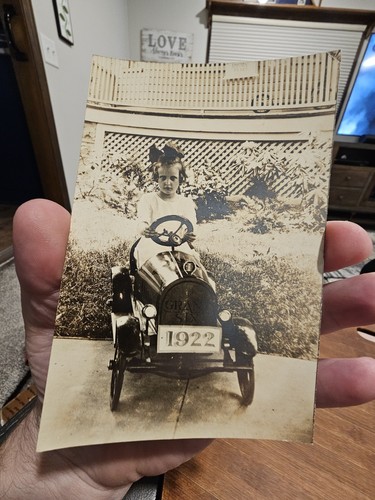 Vintage photo snapshot girl - snapshot, in