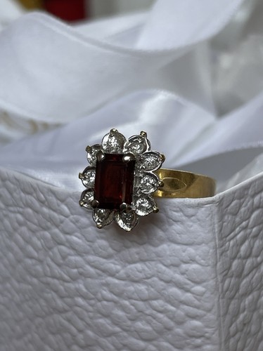 18ct yellow gold garnet - gold,
