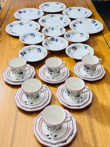Vintage churchill floral - vintage,