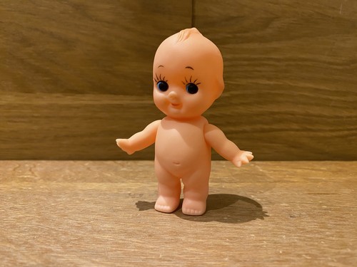 Obitsu kewpie doll - kewpie, standing