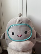 Squishmallows Gordon The Shark