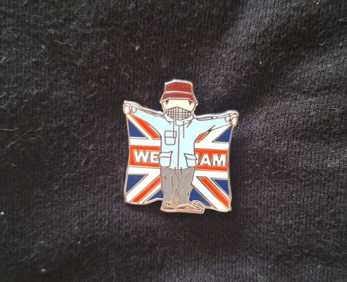 West ham united pin badge - west,