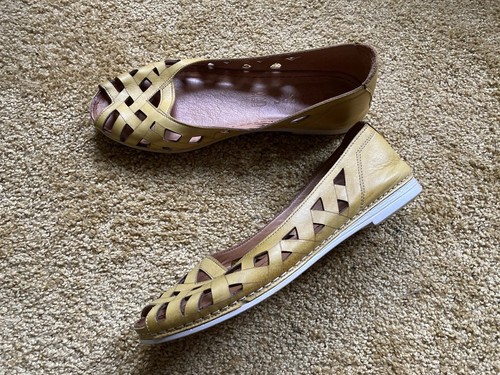 Pavers leather yellow sandals - yellow,