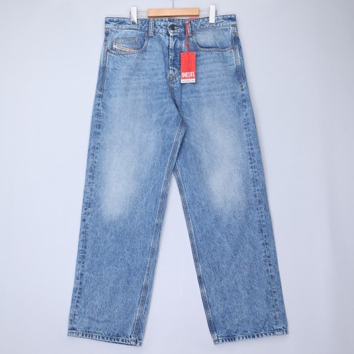 Diesel mens jeans 2001 - diesel,