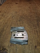 Genuine husqvarna 576xp Chainsaw Oil Pump Cover Metal Gaude Cover 537 01 37 02 