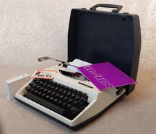 Superb Condition " Cubic Font" 1978 Adler Tippa Typewriter W/ New Ribbon + Spare