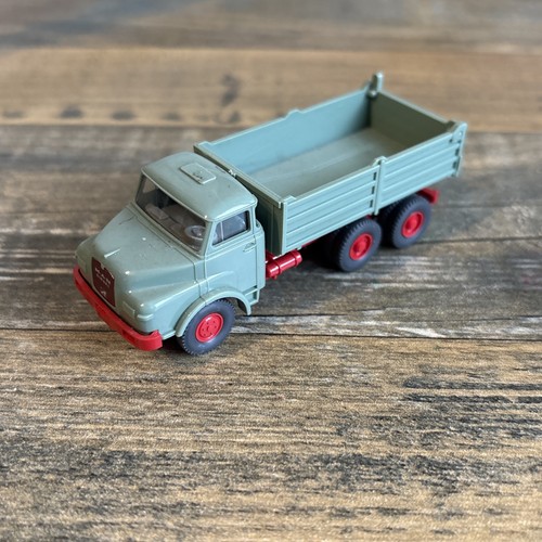 Wiking man flatbed tipper - man,