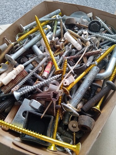Large box various - large, bolts