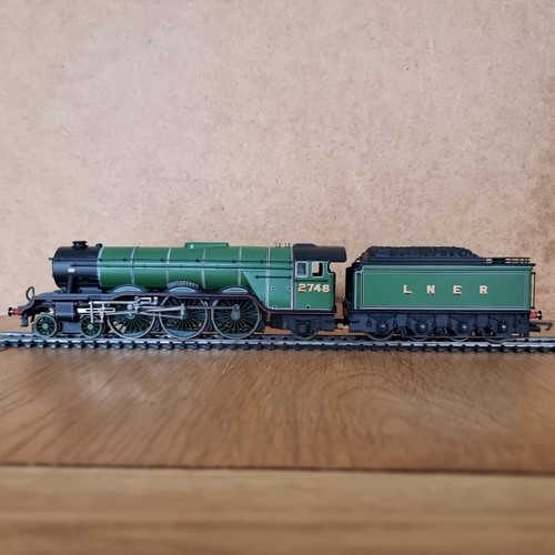 Hornby r2191 lner 2 - 4-6-2, class