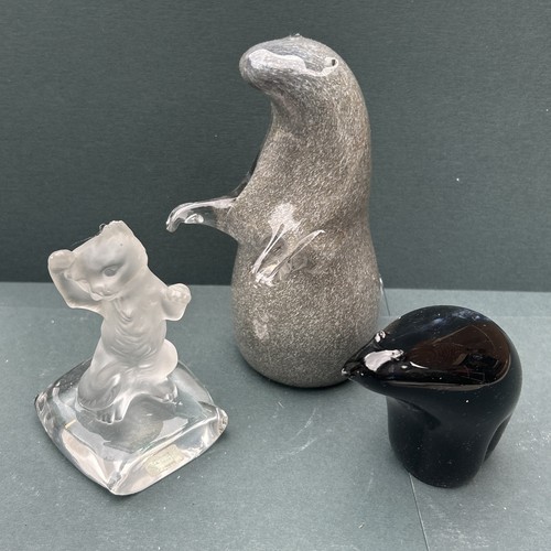 Joblot wedgwood glass otter - joblot,