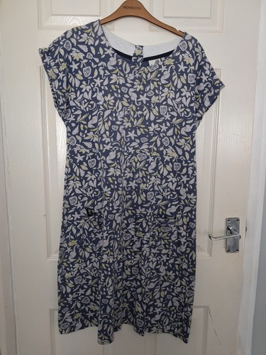 Womens weird fish size - weird, 14