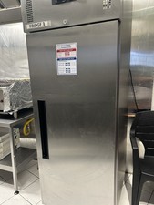 Polar Upright Single Door