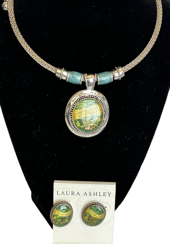 Laura ashley choker necklace - ashley,