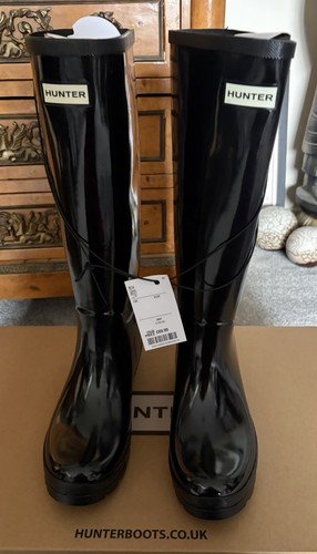 Nwt ladies hunter black gloss - black,