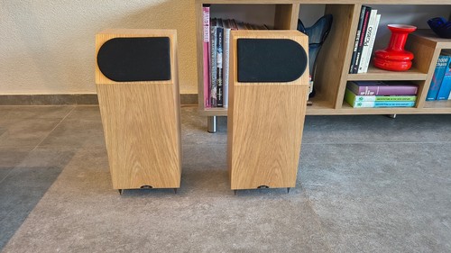 Neat acoustics iota alpha - neat,