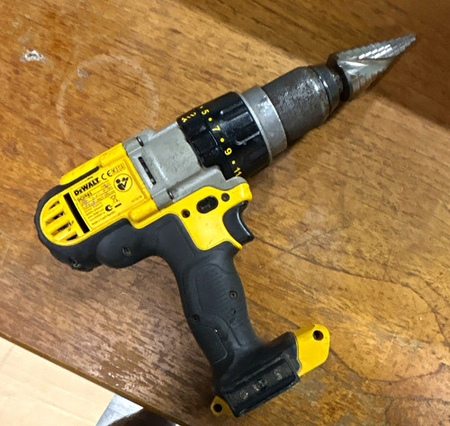 Dewalt dcd995 18v - xr, brushless