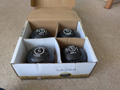 Taylor lazer lawn bowls - 4,