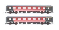 HORNBY 'OO' GAUGE R4088D PAIR